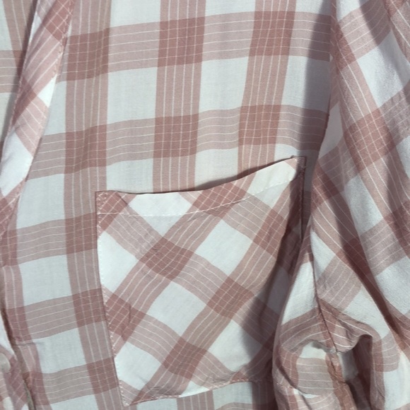 TORRID Dusty Pink and White Plaid Long Sleeve Babydoll Button Down Top Size 2 - Picture 5 of 10